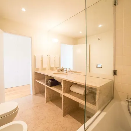 Flh Principe Real With View Daire Lisboa